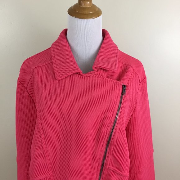 NWT TORRID Bright Dark Pink Textured Asymmetric Zipper Moto Jacket - Picture 7 of 10